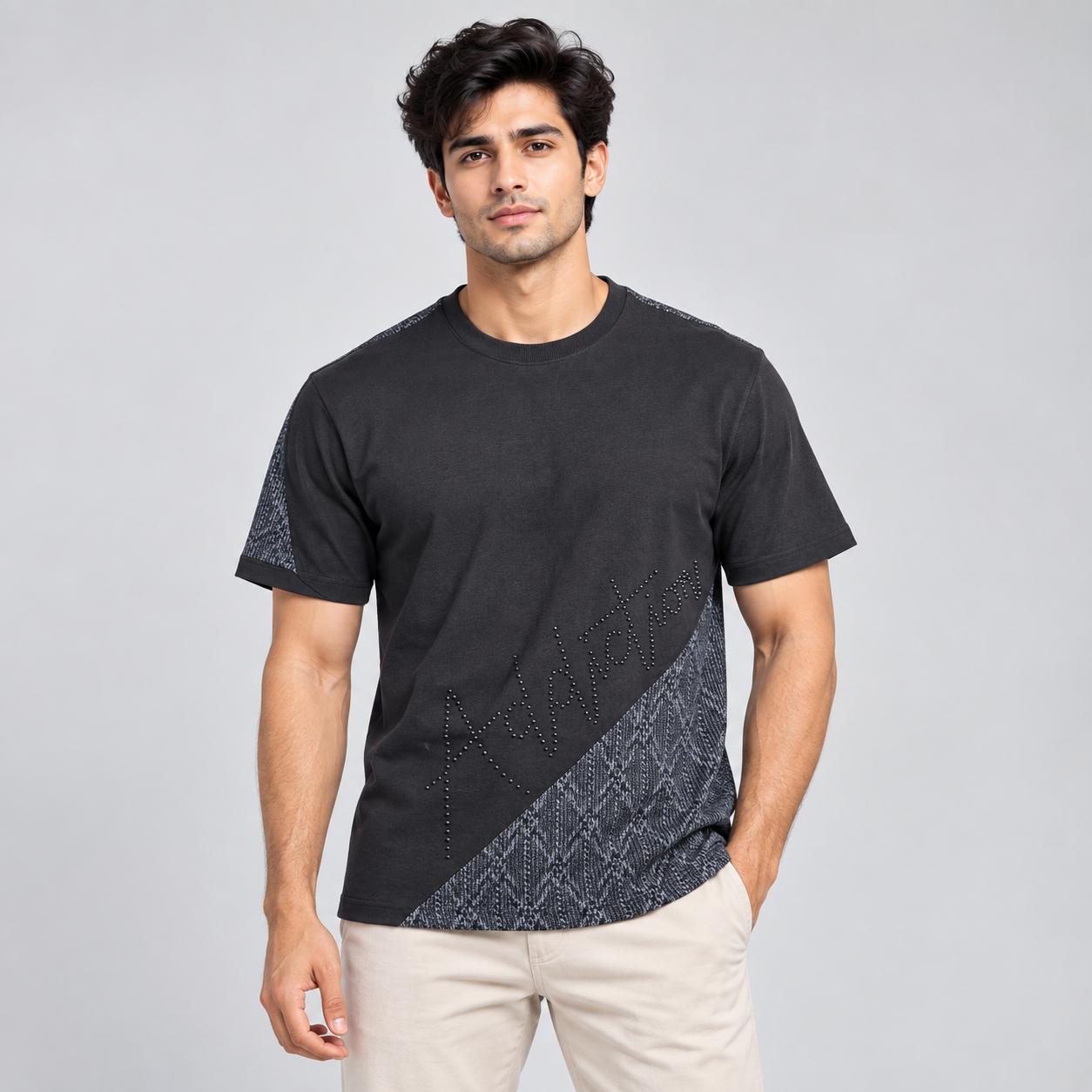 Hibrid Men's Black Tonal Graphic T-Shirt | Minimal Street Style